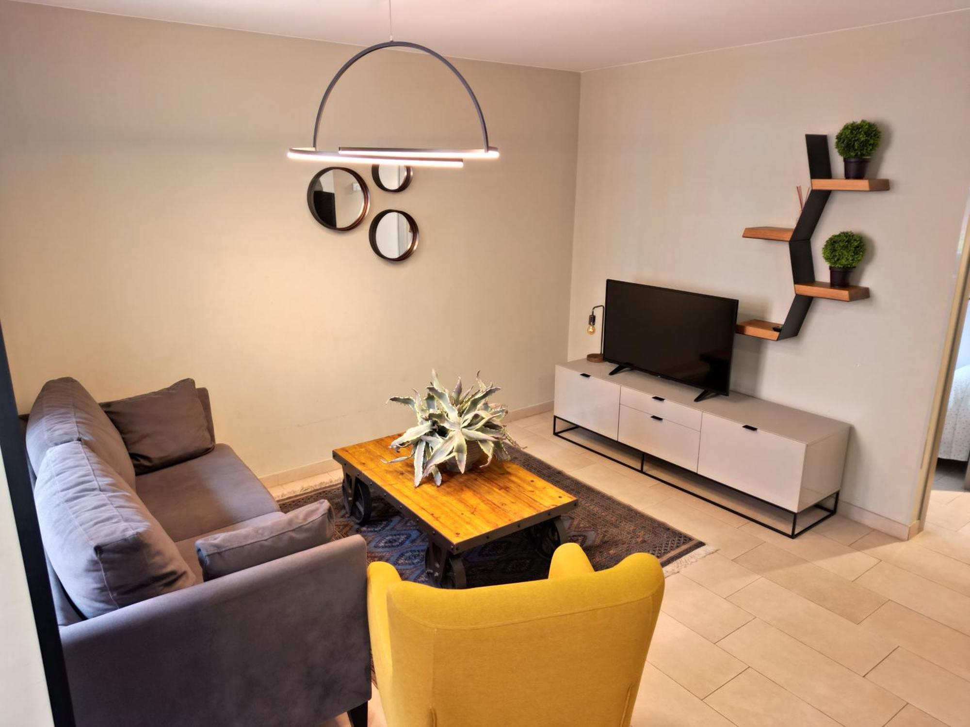 Apartaments Turistics Cardona II Exterior photo
