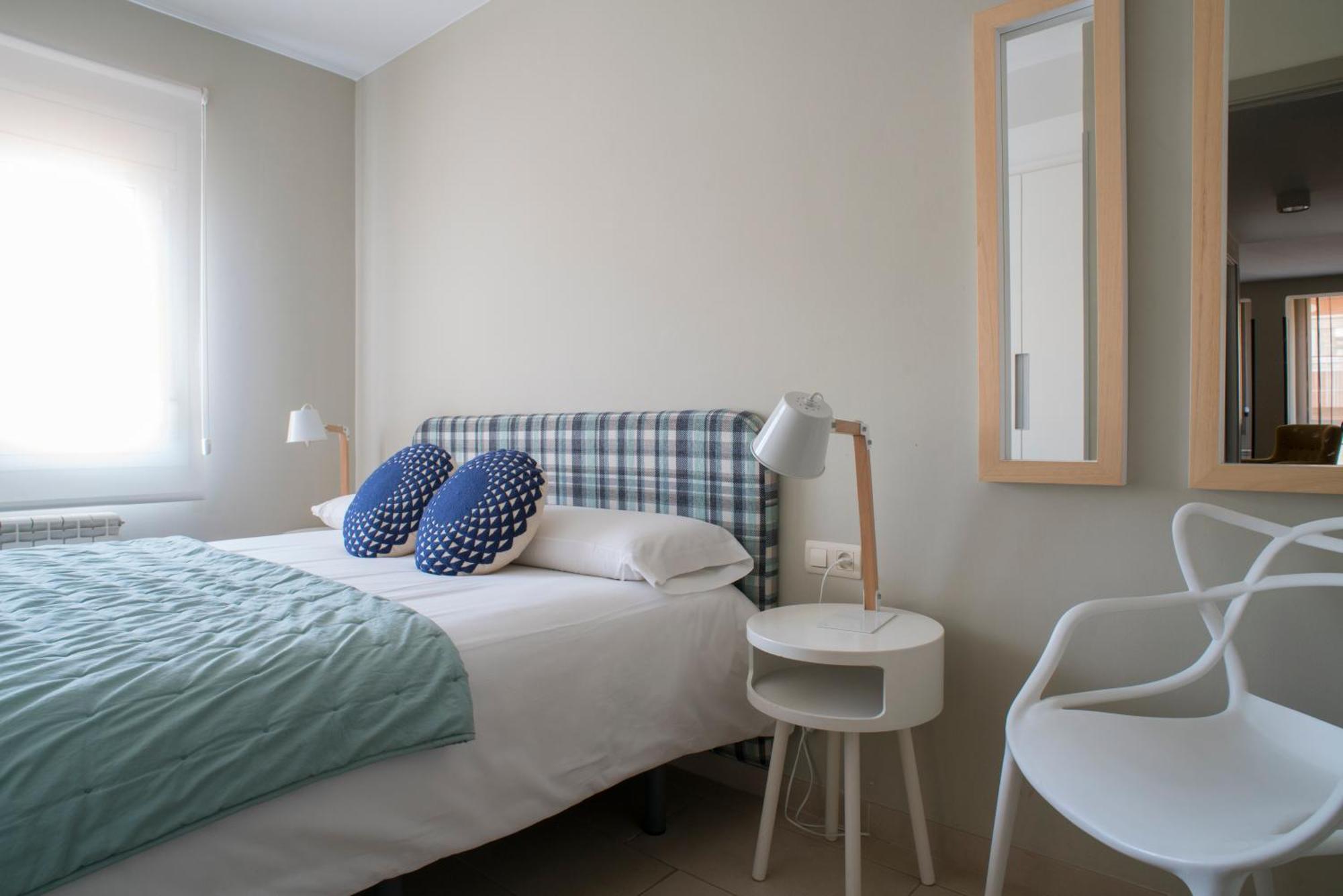 Apartaments Turistics Cardona II Exterior photo